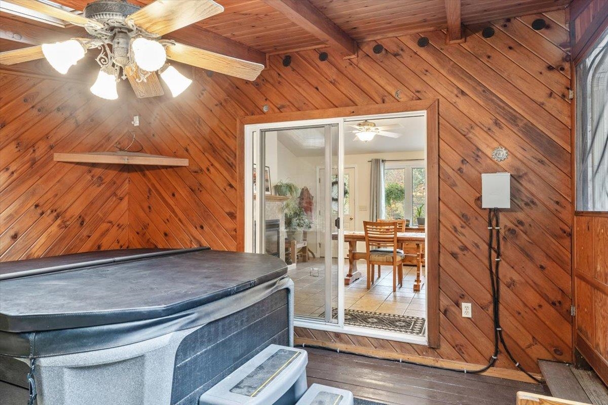 336 Highway 105 Sheldon, VT 05483 - Photo 35 of 59