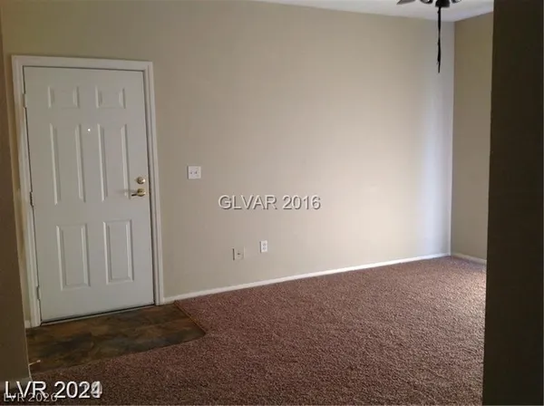 $1,250 | 6955 North Durango Drive, Unit 2084, Las Vegas, NV 89149