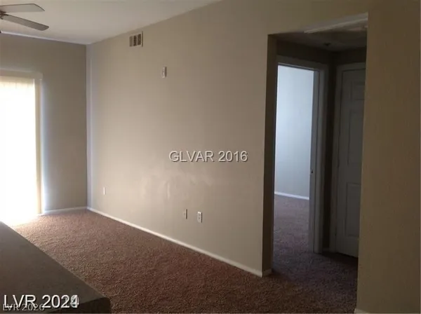 $1,250 | 6955 North Durango Drive, Unit 2084, Las Vegas, NV 89149