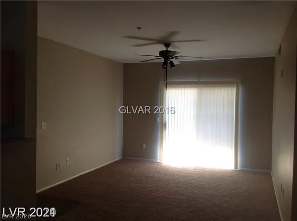 $1,250 | 6955 North Durango Drive, Unit 2084, Las Vegas, NV 89149