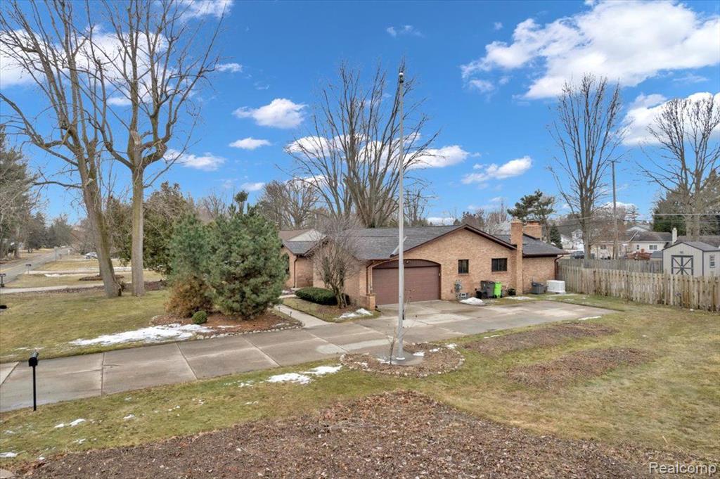 38855 Union Lake Road Clinton Township, MI 48036 - Photo 27 of 27 Gallery Image 27