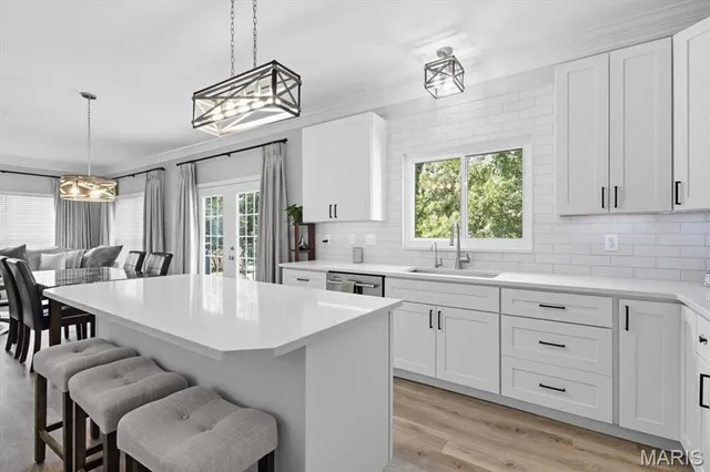 $610,000 | 697 Grand View Ridge Court, Eureka, MO 63025