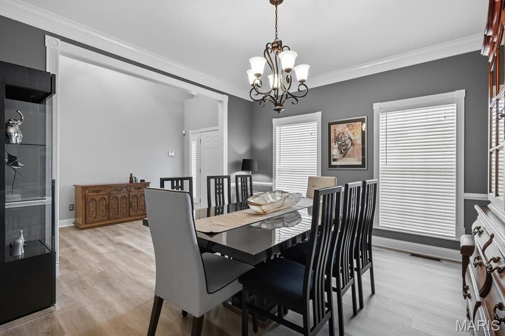 697 Grand View Ridge Court Eureka, MO 63025 - Photo 8 of 86