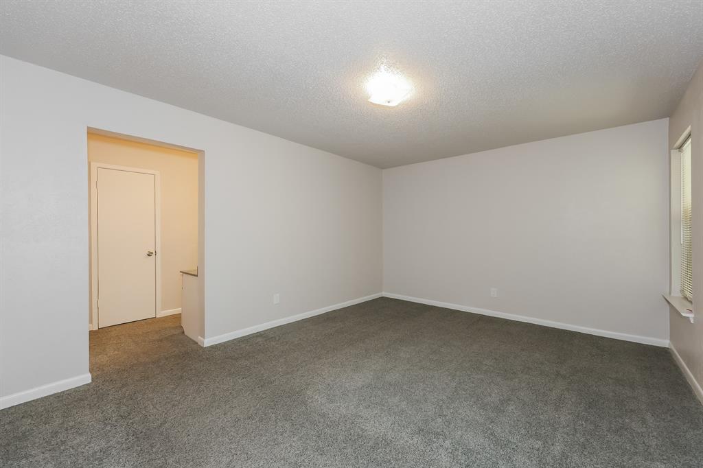 1816 Christopher Drive Fort Worth, TX 76140 - Photo 8 of 16 a view of room