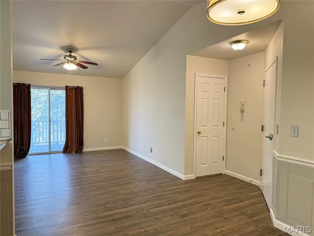 $1,850 | 3605 Tracey Rich Rd Street, Unit 3D, St. Louis, MO 63125