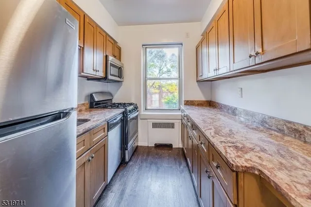 $1,950 | 10 North Ridgewood Road, Unit 311, South Orange, NJ 07079