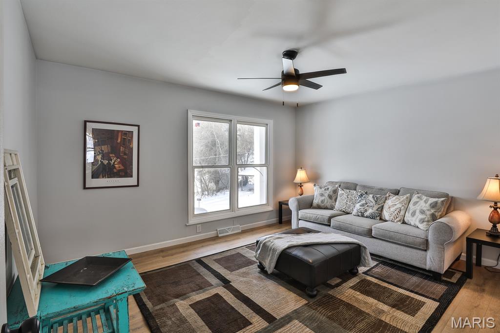 3200 Crosswinds Court High Ridge, MO 63049 - Photo 4 of 34