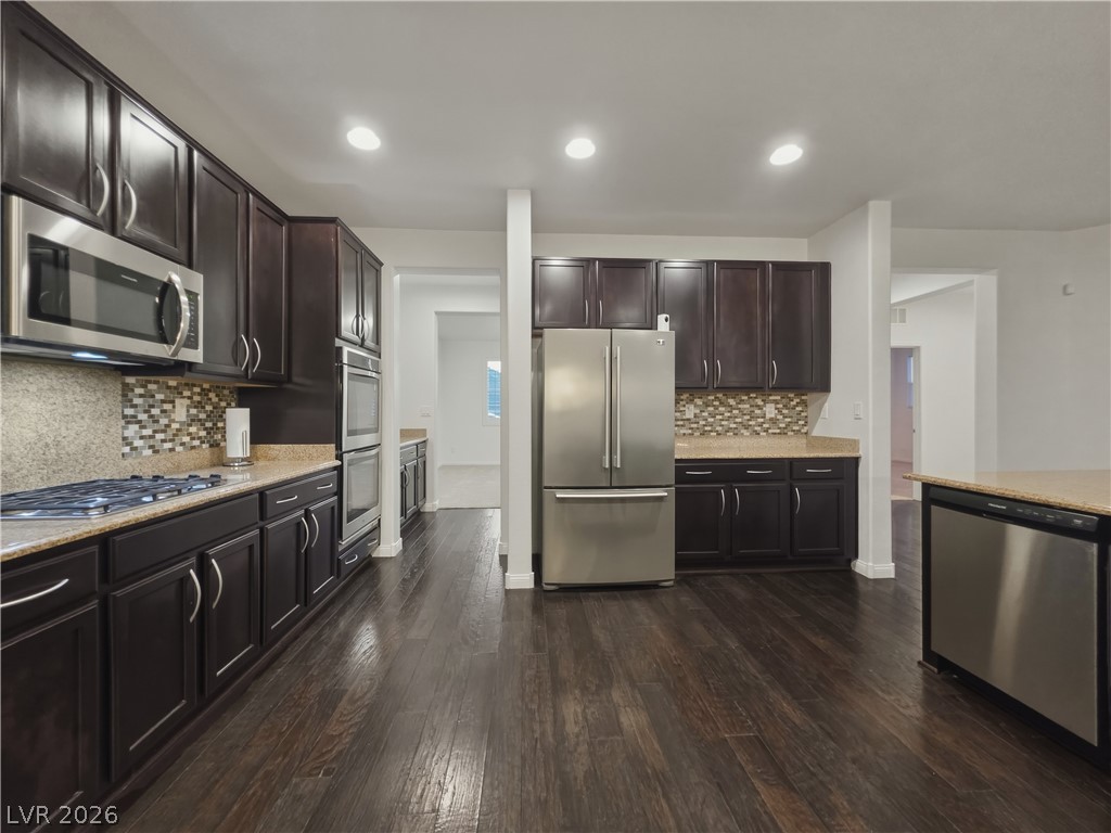 2064 Thames View Street Henderson, NV 89044 - Photo 10 of 50