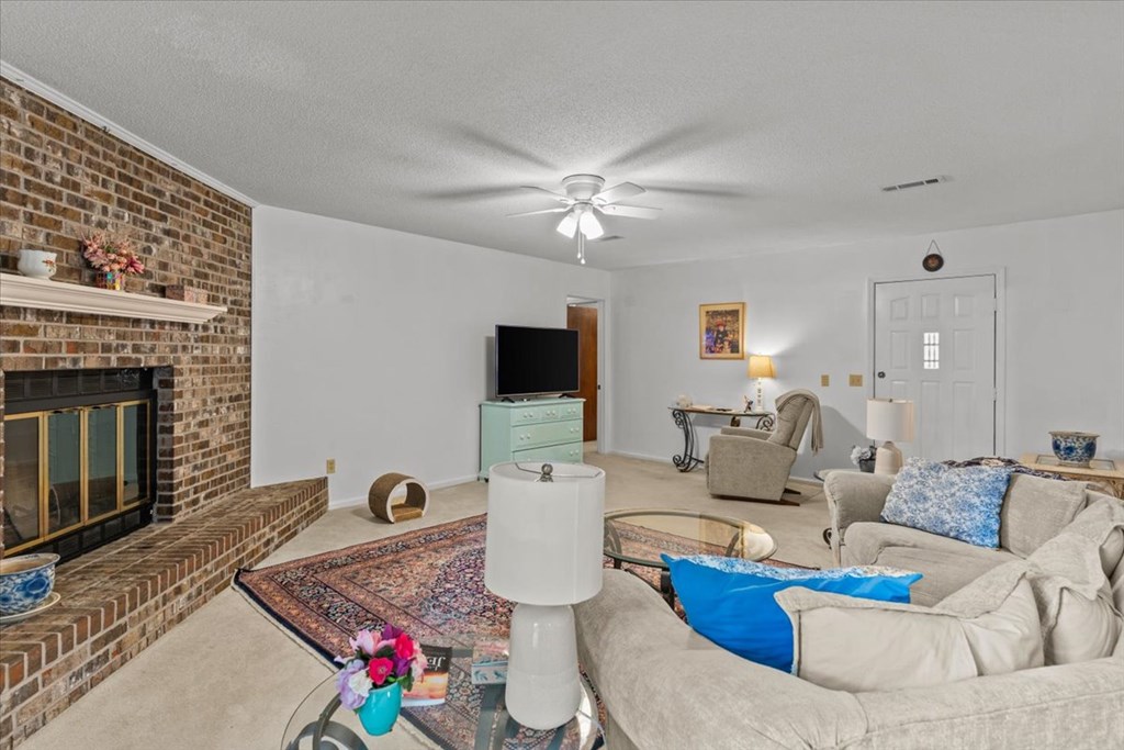 317 Ridgeway Drive Enterprise, AL 36330 - Photo 4 of 25