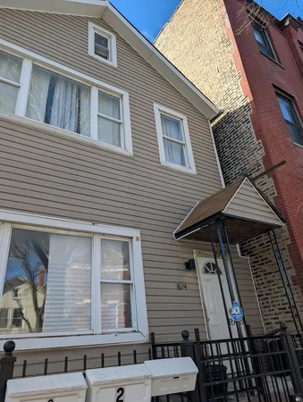 $2,695 | 1624 South Throop Street, Unit G, Chicago, IL 60608