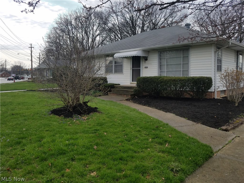 4376 Tiedeman Road Cleveland, OH 44144 - Photo 14 of 32 Gallery Image 14