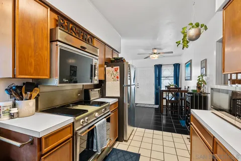 $1,990,000 | 844 Isthmus Court, San Diego, CA 92109
