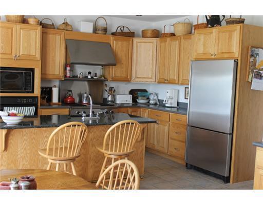 164 Paradise Road Bethel, ME 04217 - Photo 6 of 28 Kitchen.
