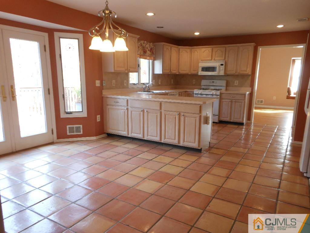 155 Deans Rhode Hall Road Monmouth Junction, NJ 08852 - Photo 6 of 16 Gallery Image 6