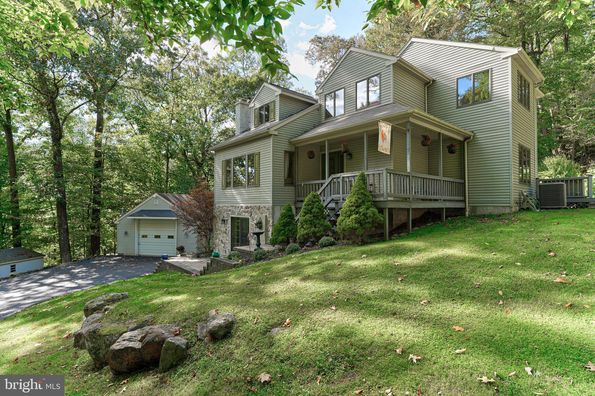 672 Greenridge Road Glenmoore, PA 19343 - Photo 1 of 44 Gallery Image 1