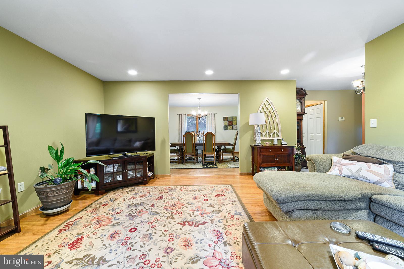 672 Greenridge Road Glenmoore, PA 19343 - Photo 8 of 44 Gallery Image 8