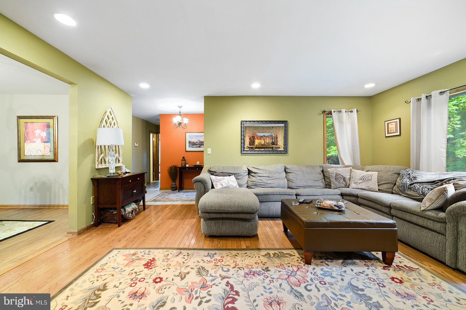 672 Greenridge Road Glenmoore, PA 19343 - Photo 9 of 44 Gallery Image 9