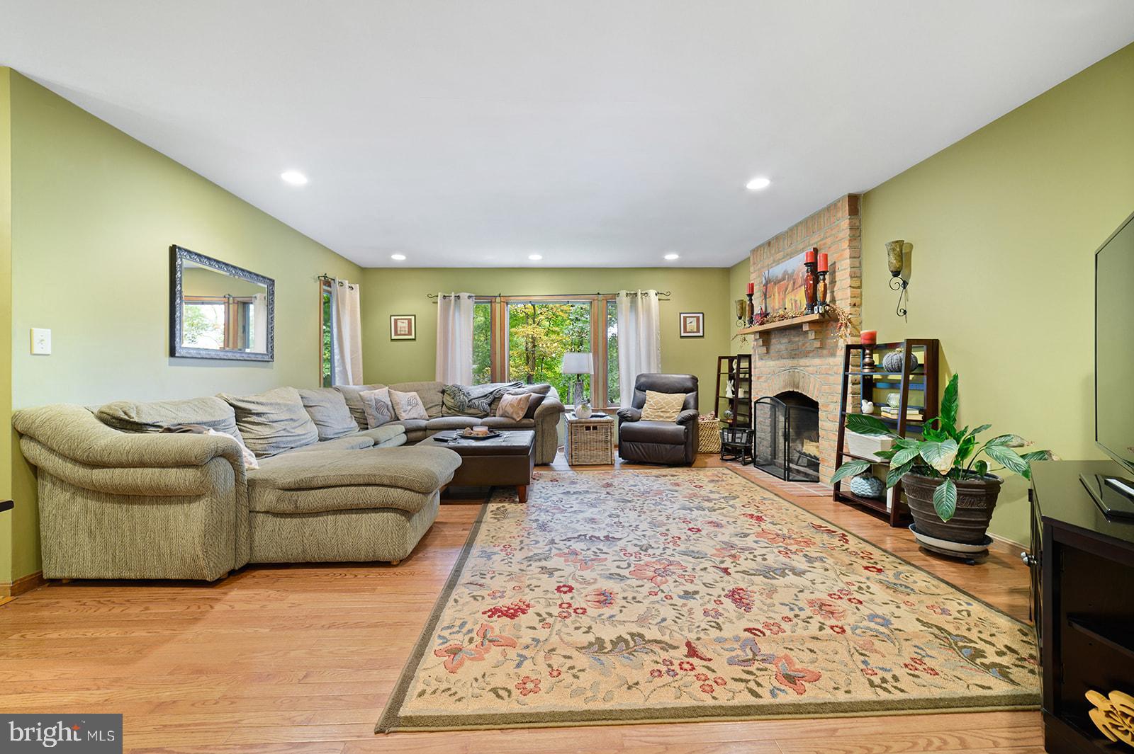 672 Greenridge Road Glenmoore, PA 19343 - Photo 10 of 44 Gallery Image 10