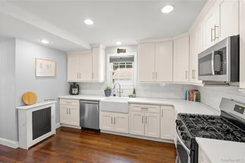 $849,000 | 104 Elm Street, Sayville, NY 11782