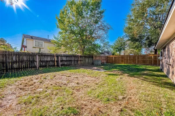 $2,000 | 4907 Fox Hollow Boulevard, Spring, TX 77389