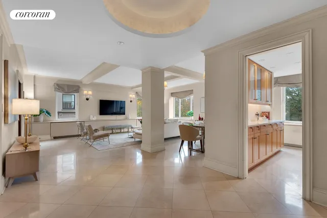 $3,195,000 | 930 5th Avenue, Unit 6C | Lenox Hill