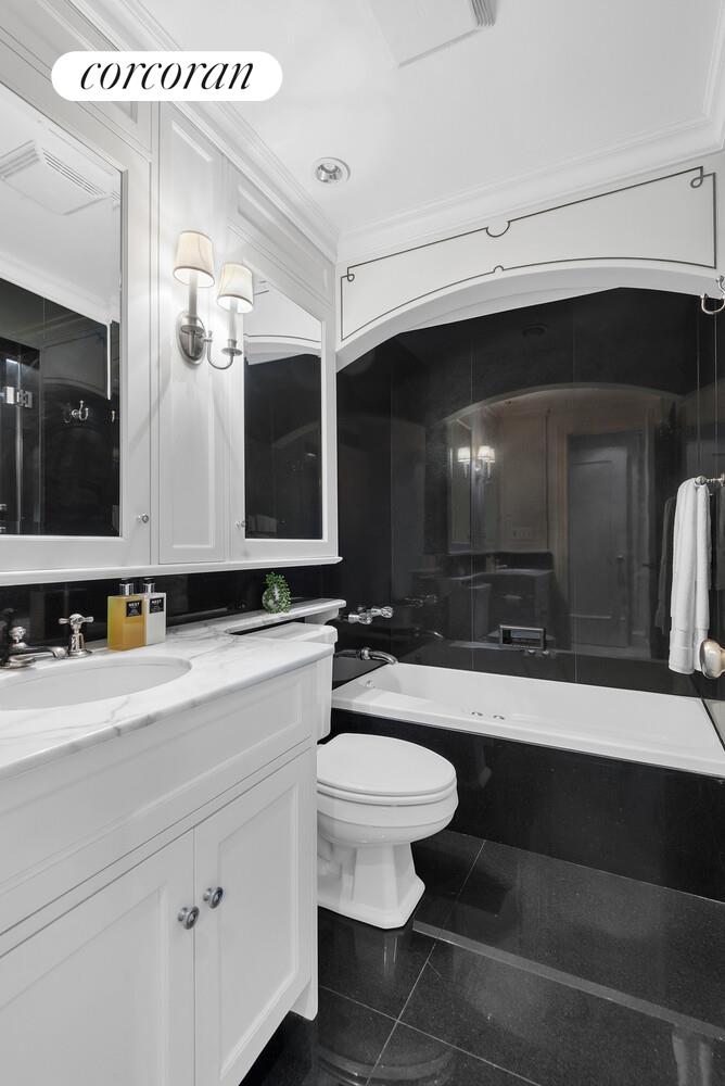 930 5th Avenue, Unit 6C Manhattan, NY 10021 - Photo 8 of 10