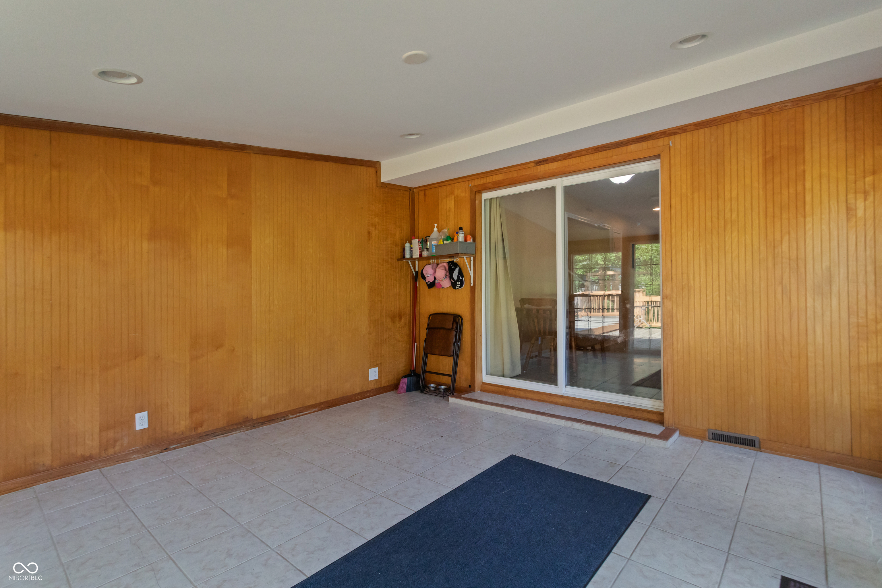 8069 Folkstone Road Indianapolis, IN 46268 - Photo 45 of 54 Gallery Image 45