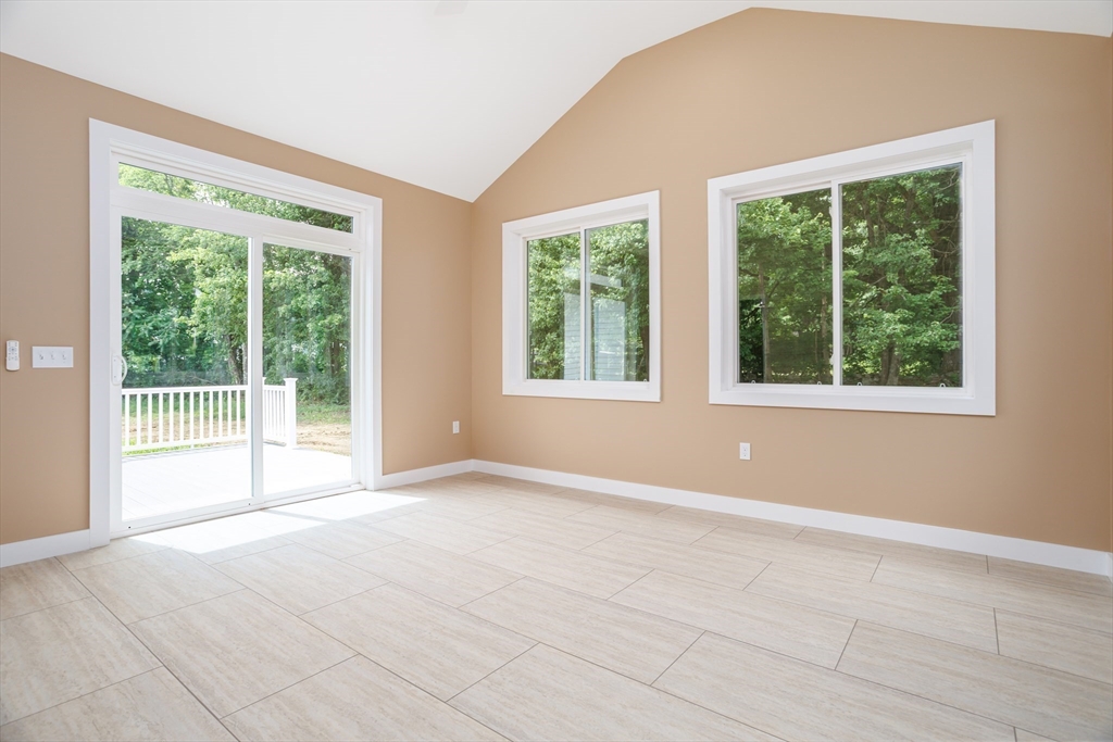2 Elm Street Westminster, MA 01473 - Photo 24 of 42