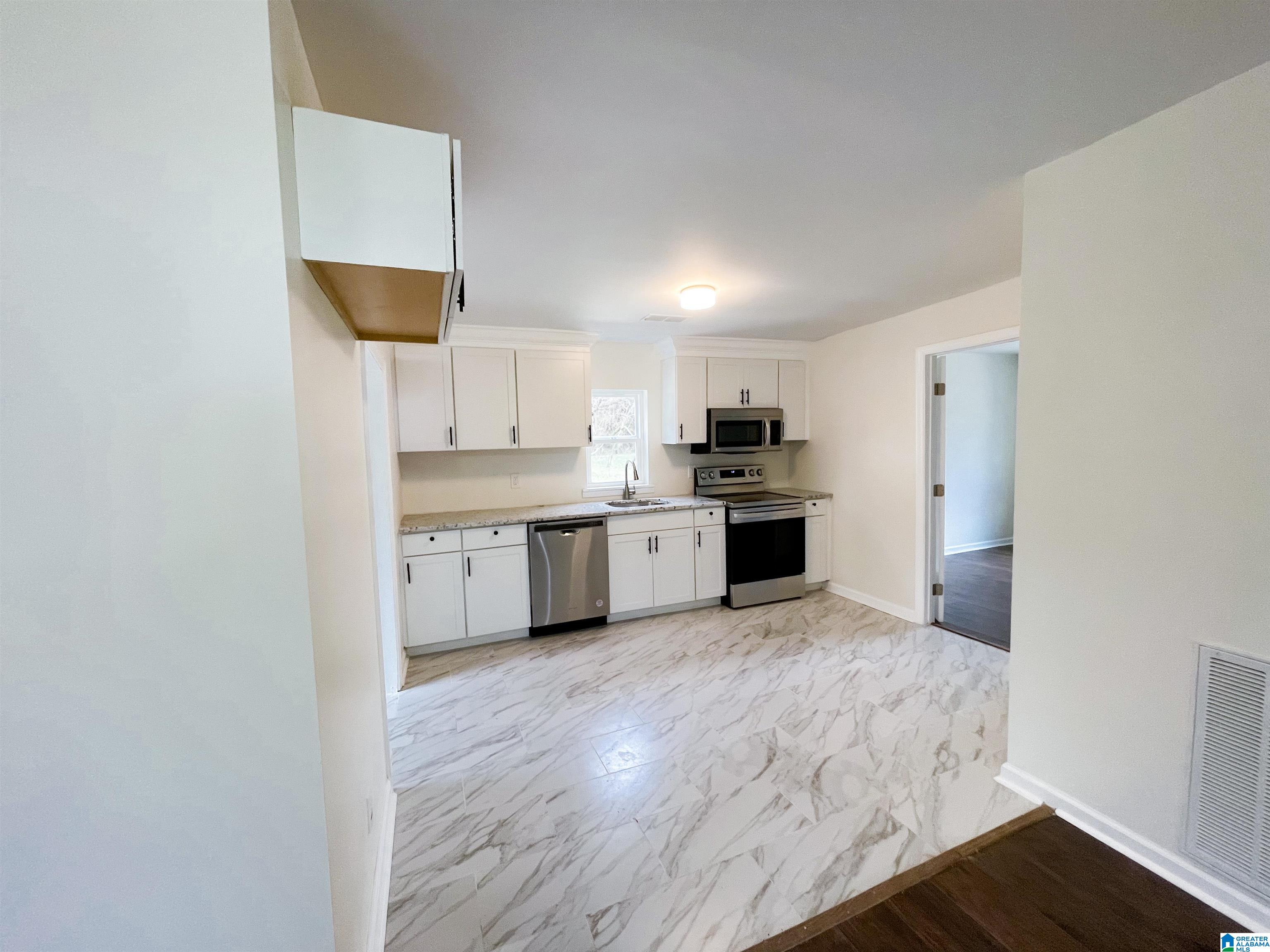 612 Ruffner Road Birmingham, AL 35210 - Photo 6 of 18