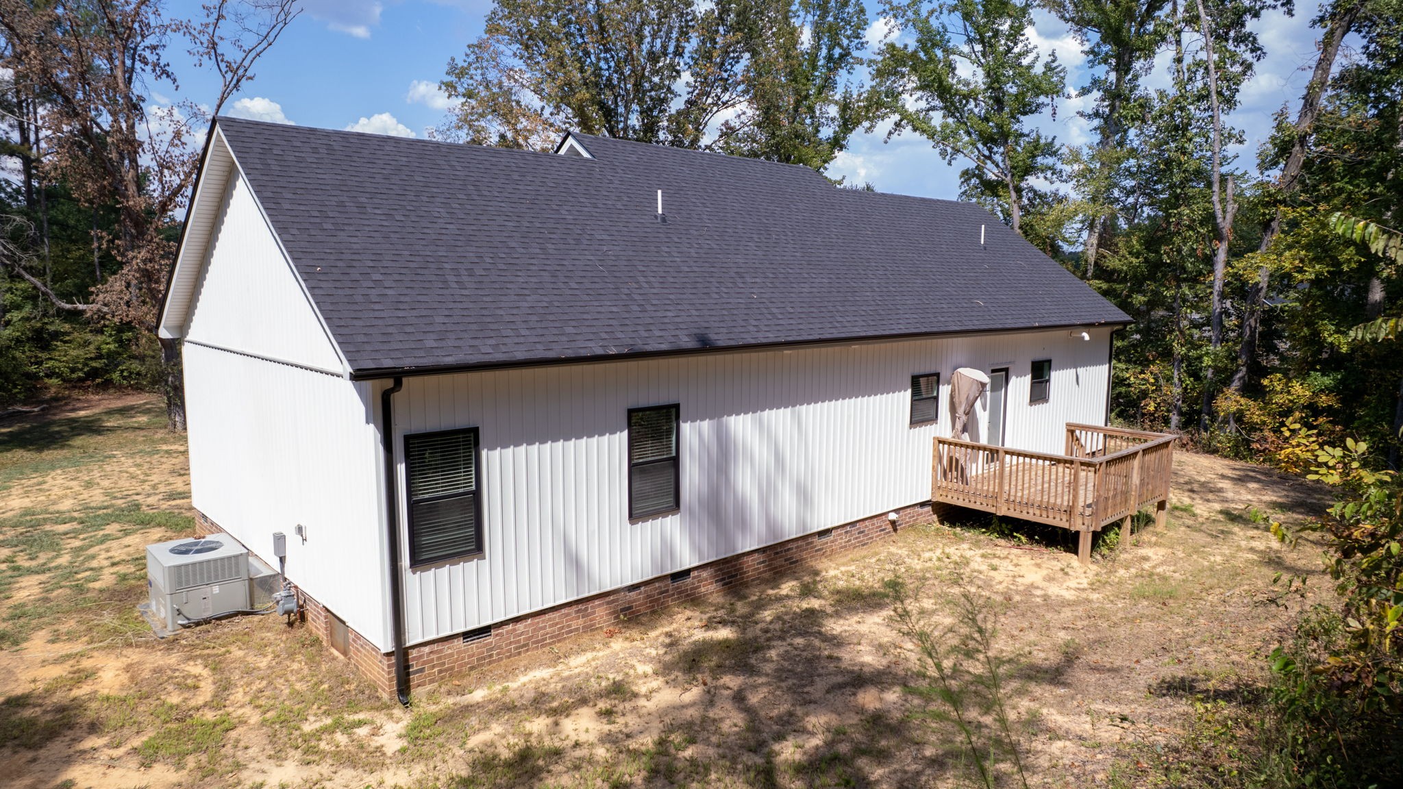 140 Jackson Forest Road Paris, TN 38242 - Photo 33 of 33 a house view with a outdoor space
