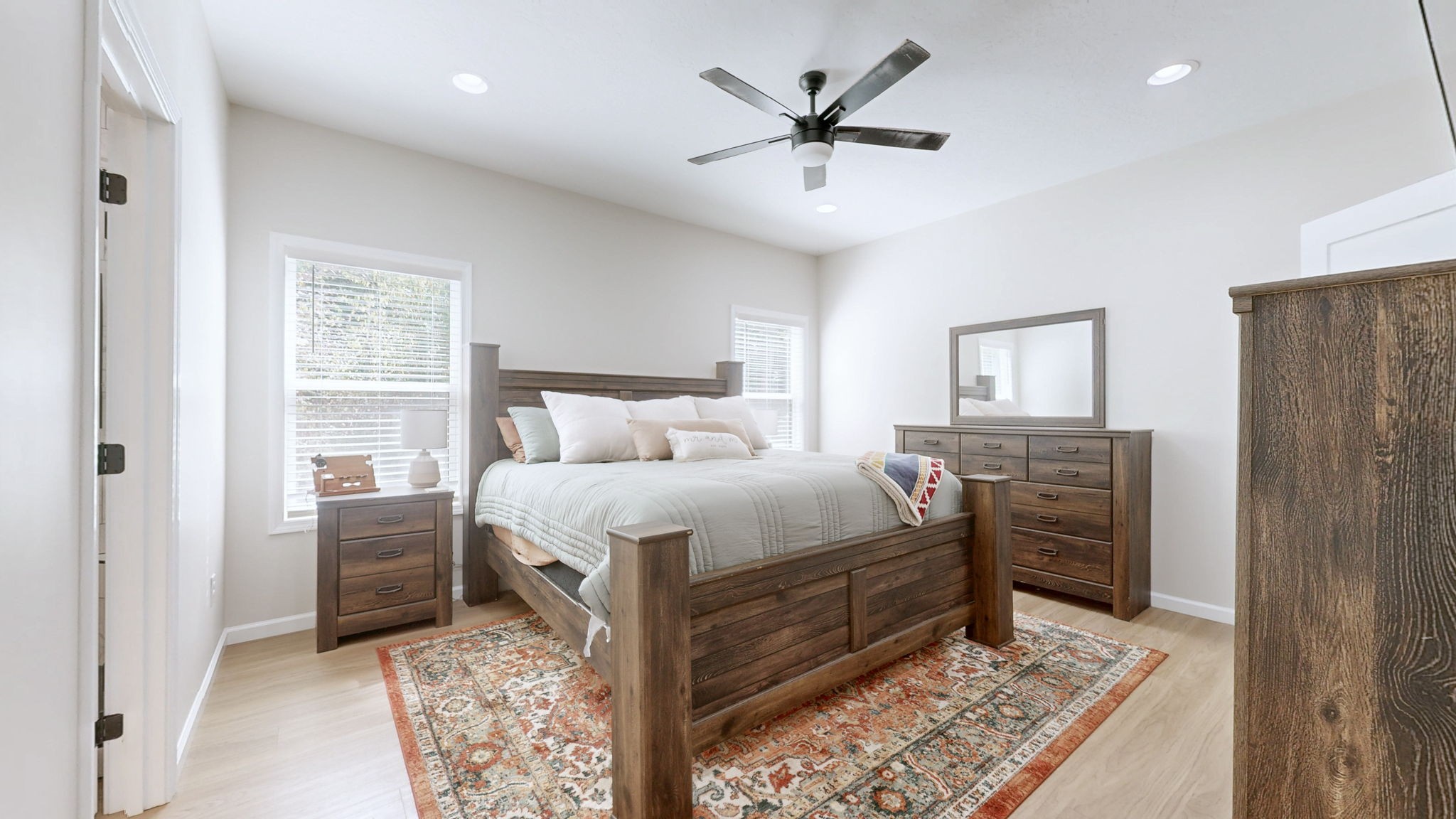 140 Jackson Forest Road Paris, TN 38242 - Photo 10 of 33 a bedroom with a bed and a window