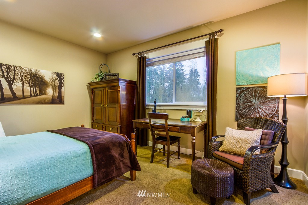 21129 9th Avenue Southeast Bothell, WA 98021 - Photo 11 of 20