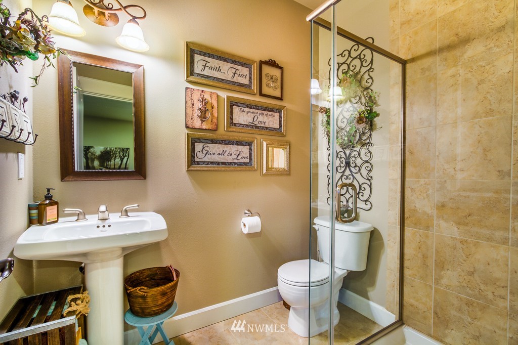 21129 9th Avenue Southeast Bothell, WA 98021 - Photo 13 of 20