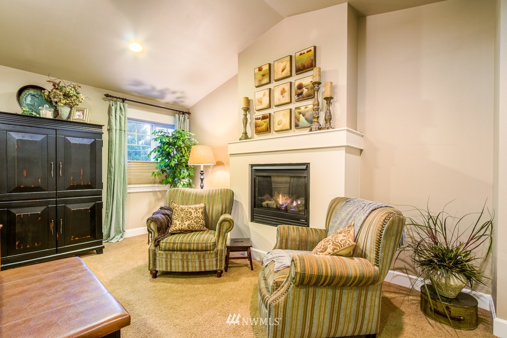 21129 9th Avenue Southeast Bothell, WA 98021 - Photo 15 of 20