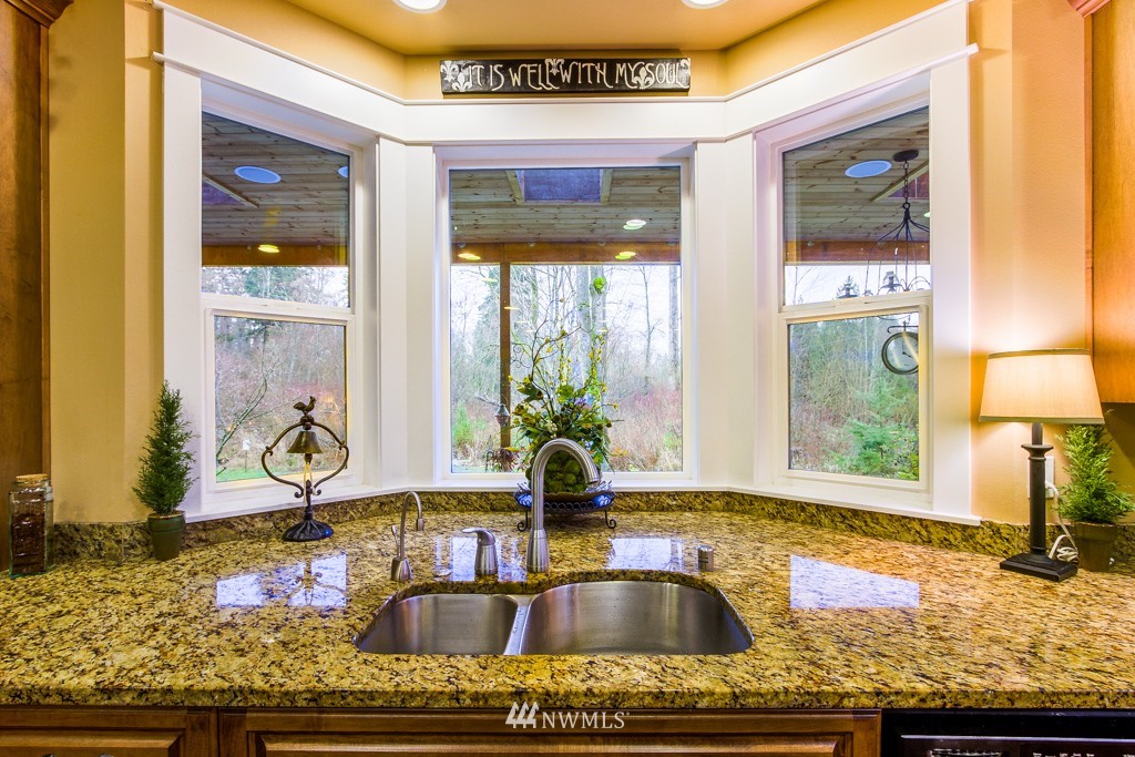 21129 9th Avenue Southeast Bothell, WA 98021 - Photo 7 of 20