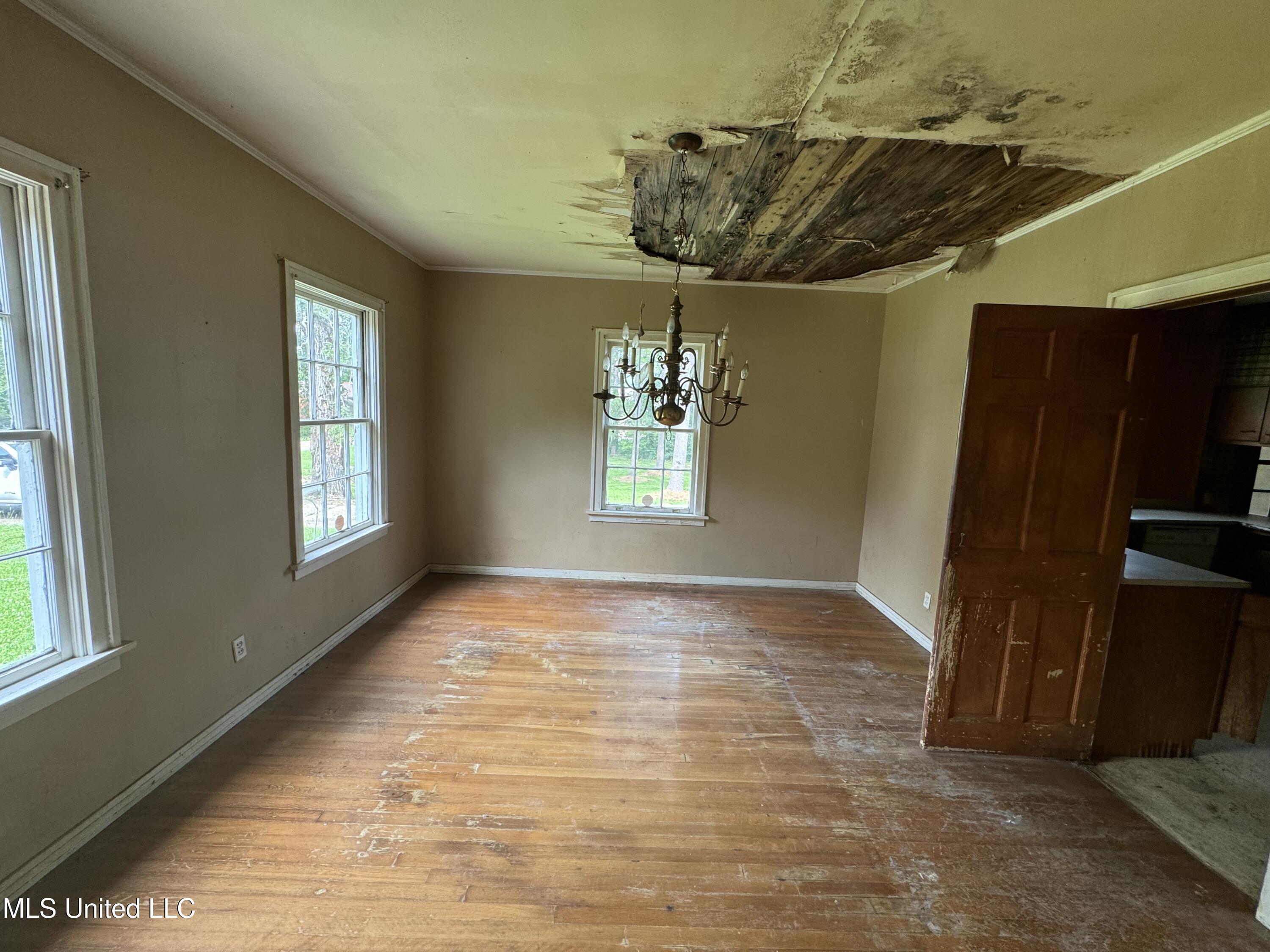 479 East Main Street Gloster, MS 39638 - Photo 14 of 15 IMG_1394