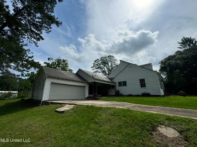 $39,900 | 479 East Main Street, Gloster, MS 39638