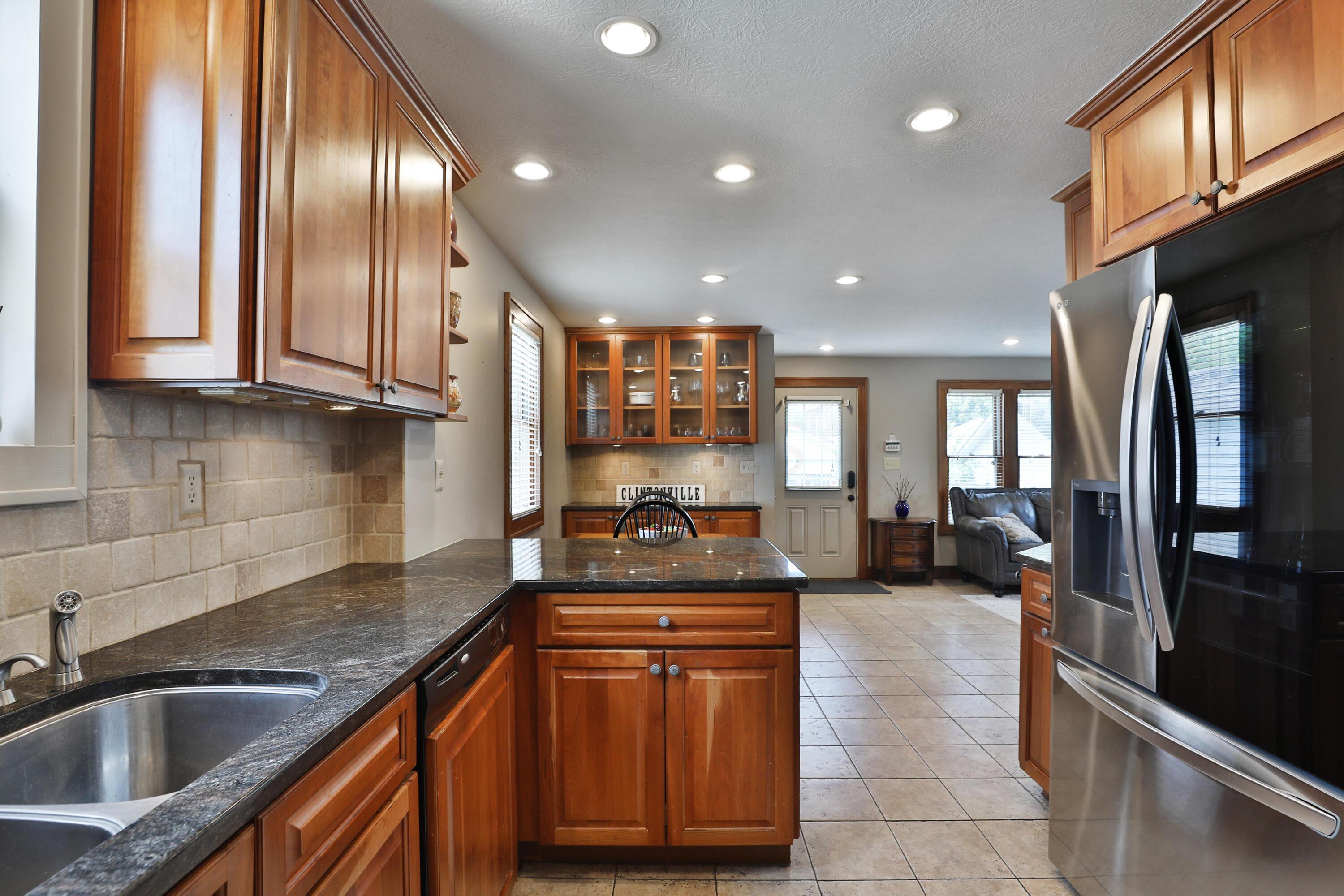 177 Blenheim Road Columbus, OH 43214 - Photo 24 of 58 177-Blenheim-24