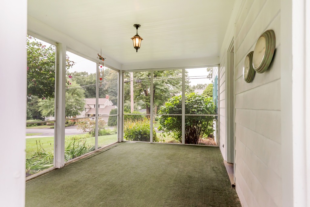 7 Cedar Road Andover, MA 01810 - Photo 12 of 25 Gallery Image 12