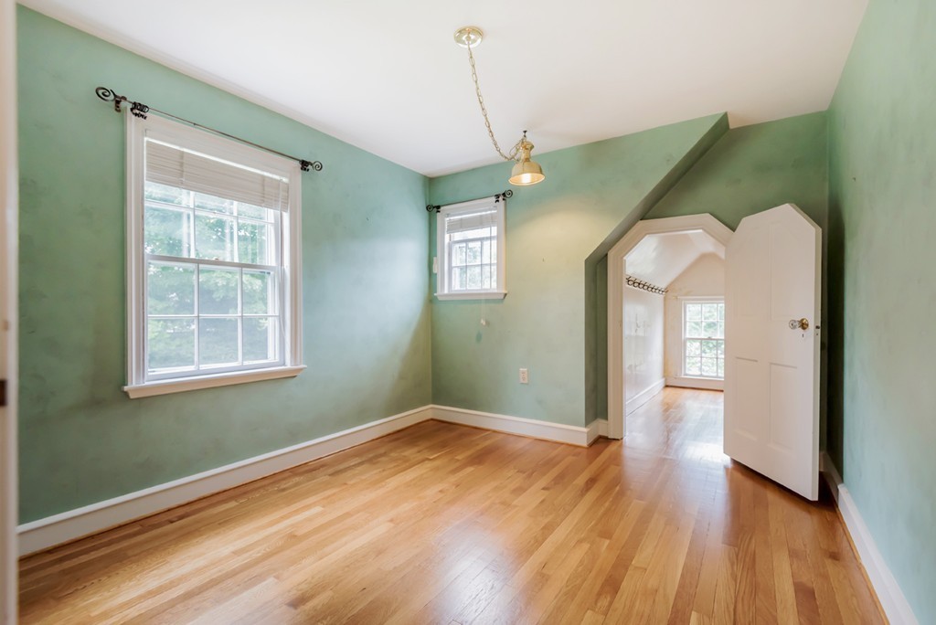 7 Cedar Road Andover, MA 01810 - Photo 18 of 25 Gallery Image 18