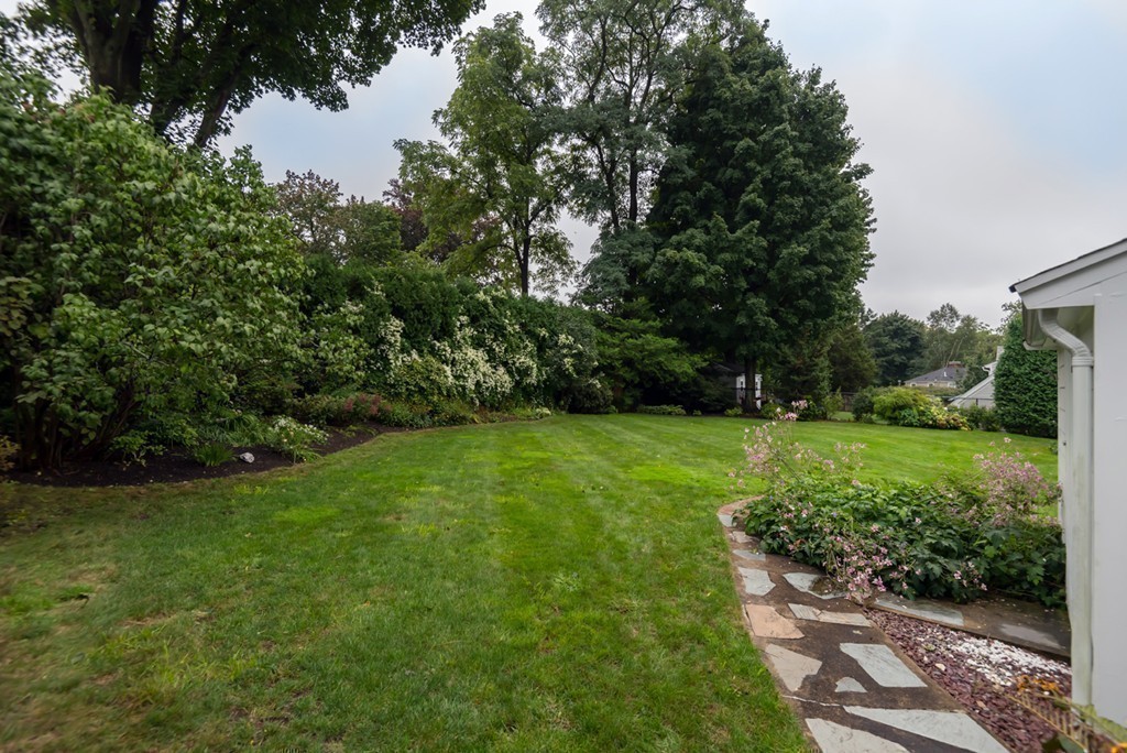 7 Cedar Road Andover, MA 01810 - Photo 23 of 25 Gallery Image 23