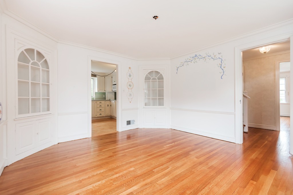 7 Cedar Road Andover, MA 01810 - Photo 5 of 25 Gallery Image 5