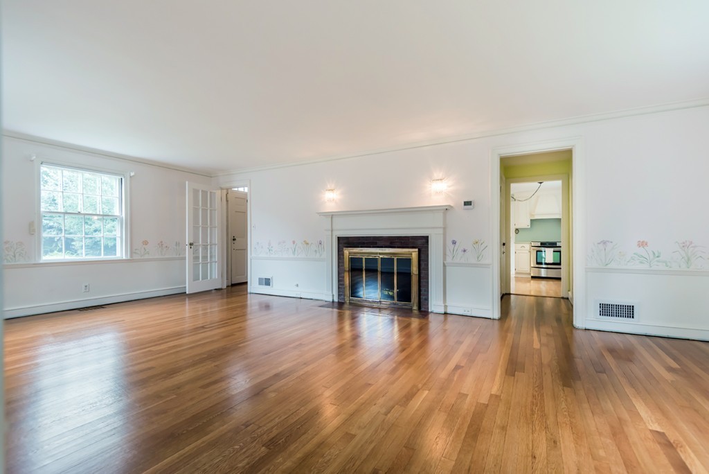 7 Cedar Road Andover, MA 01810 - Photo 8 of 25 Gallery Image 8