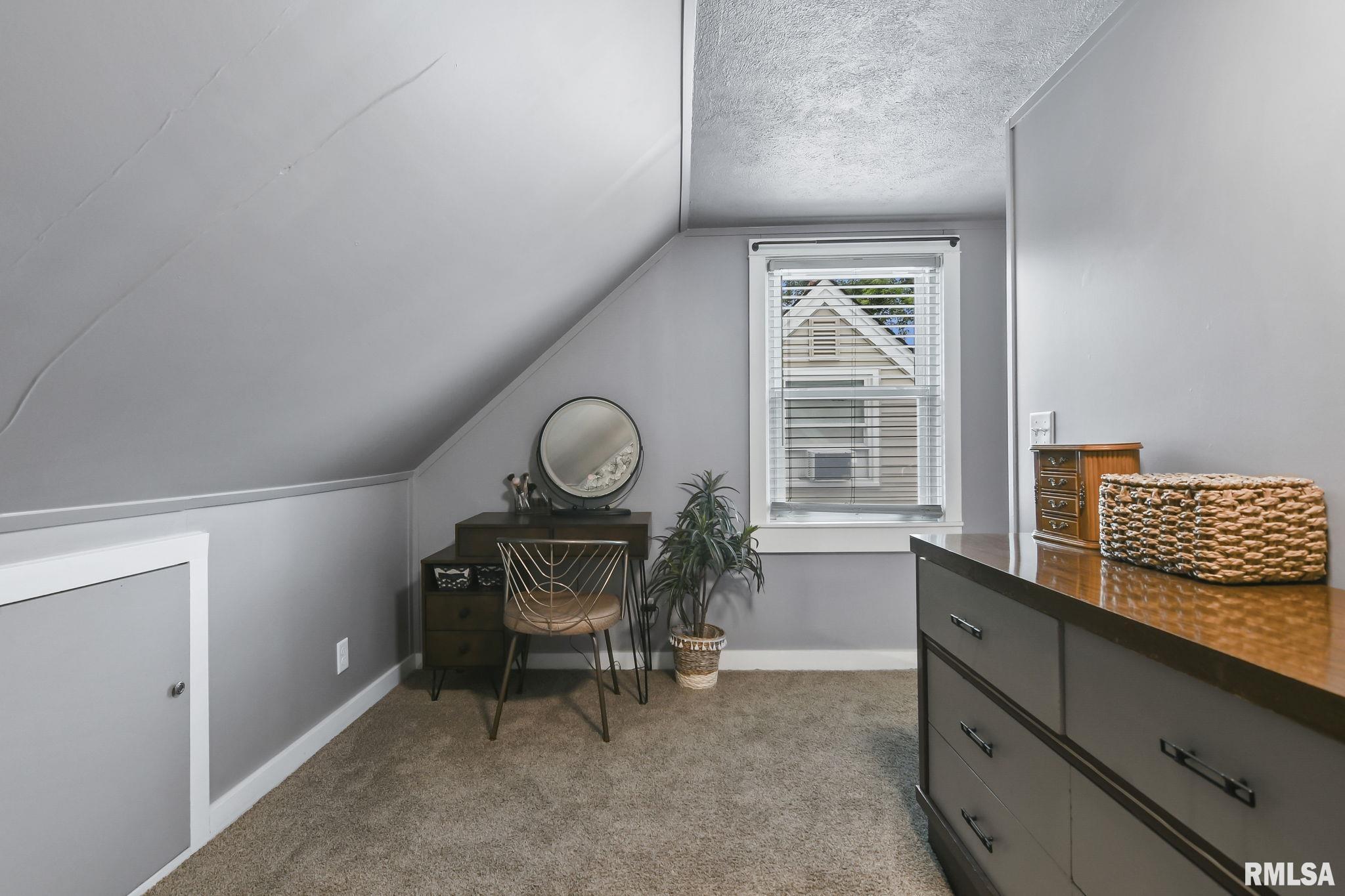 1920 North 22nd Street Springfield, IL 62702 - Photo 22 of 27