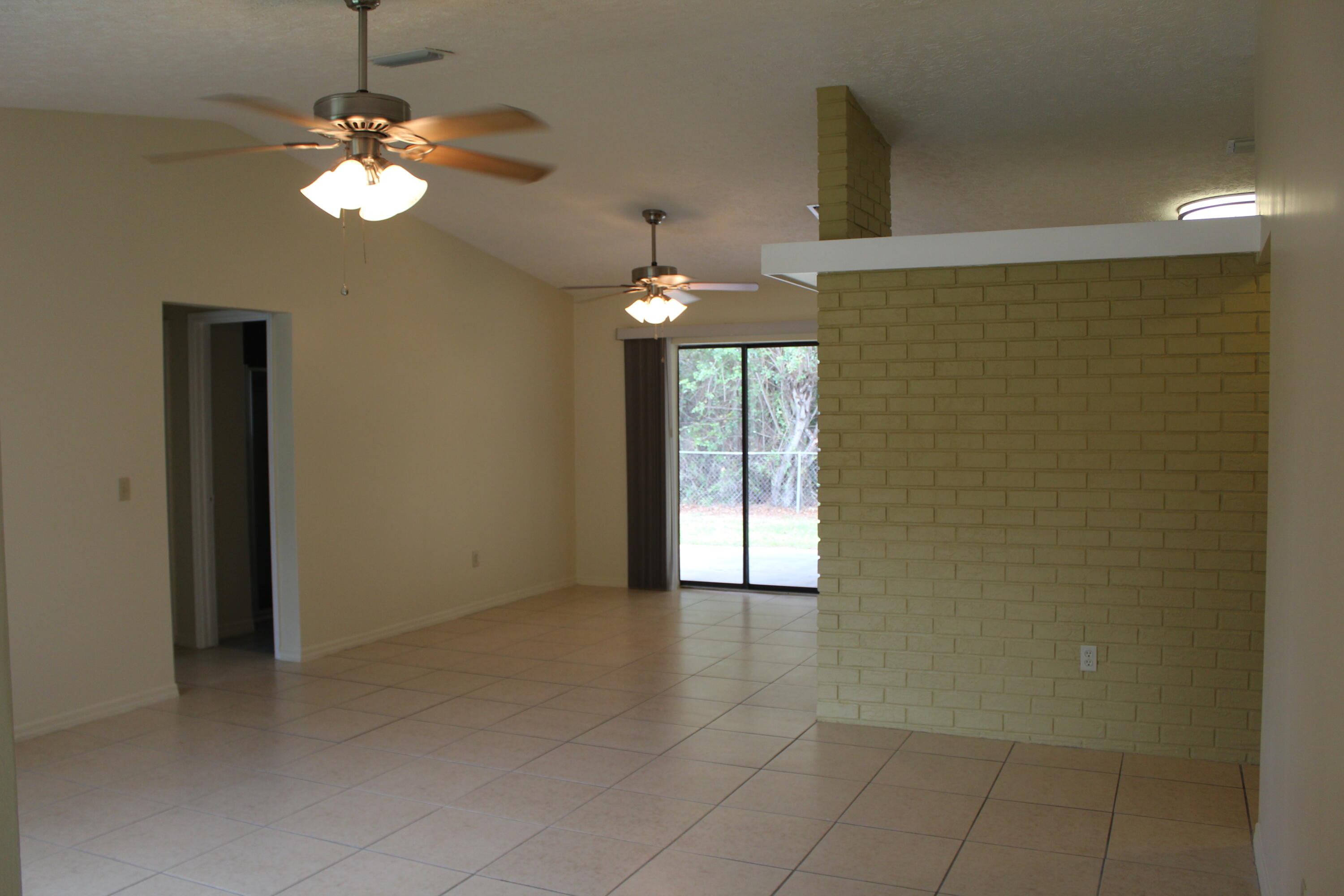 290 Berger Road Fort Pierce, FL 34945 - Photo 11 of 16 IMG_1212