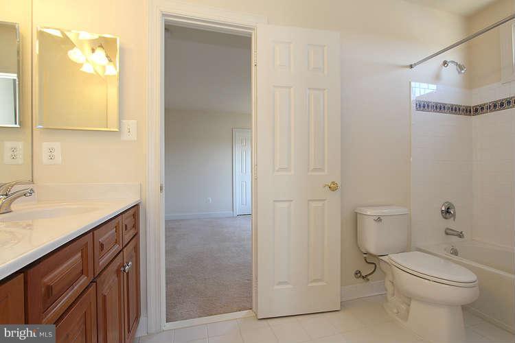 18616 Thundercloud Road Boyds, MD 20841 - Photo 16 of 28 Bath