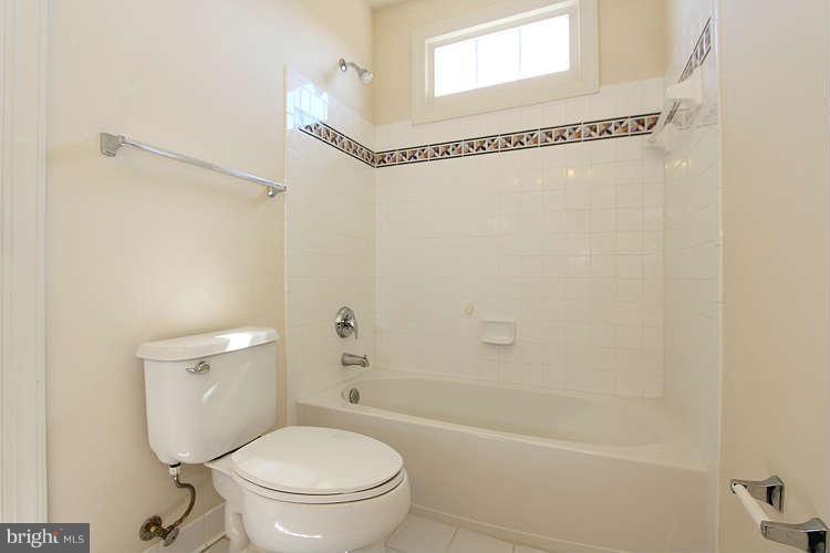 18616 Thundercloud Road Boyds, MD 20841 - Photo 20 of 28 Bath