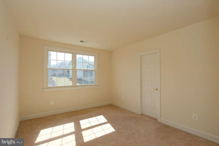 18616 Thundercloud Road Boyds, MD 20841 - Photo 21 of 28 Bedroom