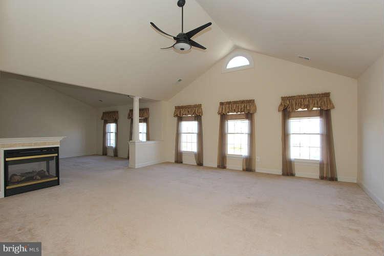 18616 Thundercloud Road Boyds, MD 20841 - Photo 23 of 28 Bedroom (Master)