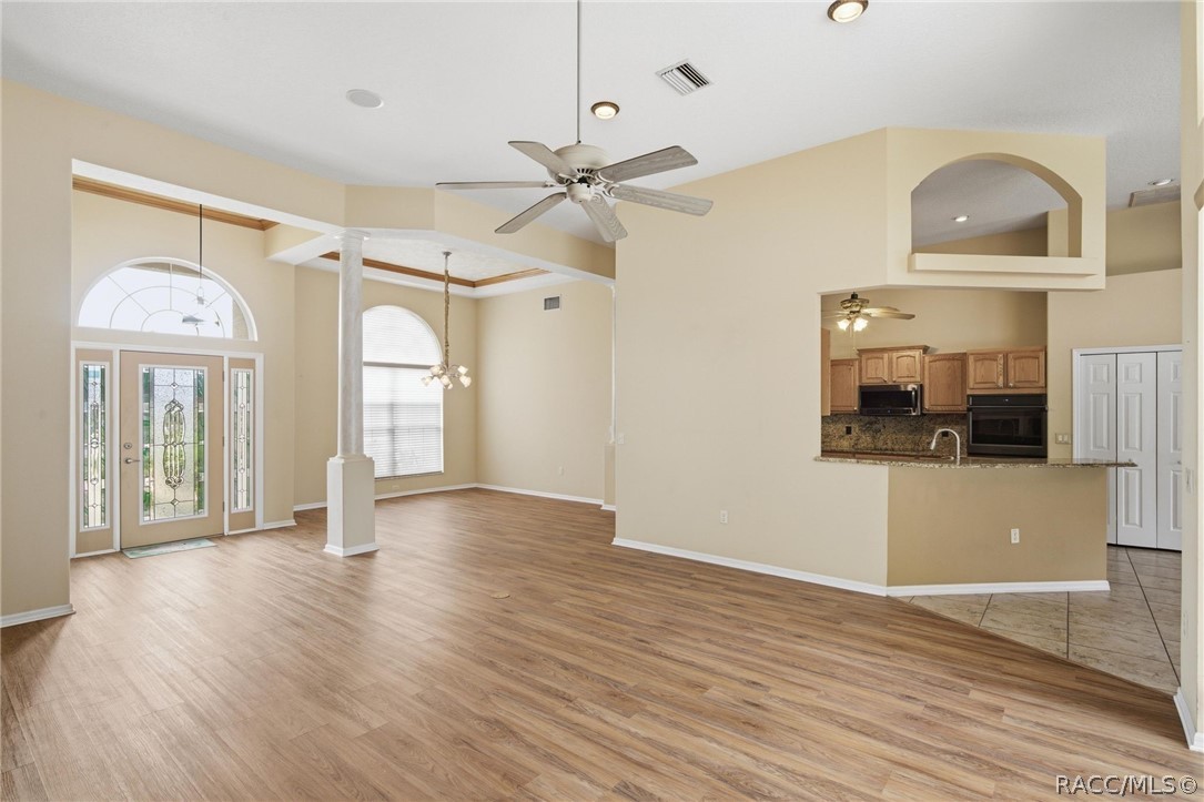 926 East Triple Crown Loop Hernando, FL 34442 - Photo 8 of 86 Gallery Image 8